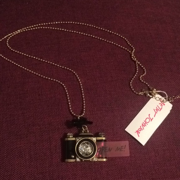 Betsey Johnson Jewelry - Betsey Johnson camera necklace 🎀 NWT